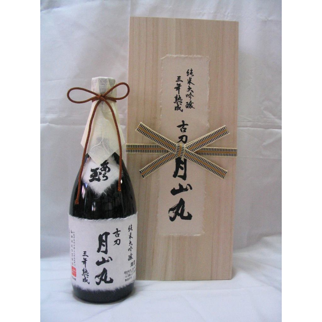 Aratama Junmai Daiginjo Koto Gassanmaru 720ml